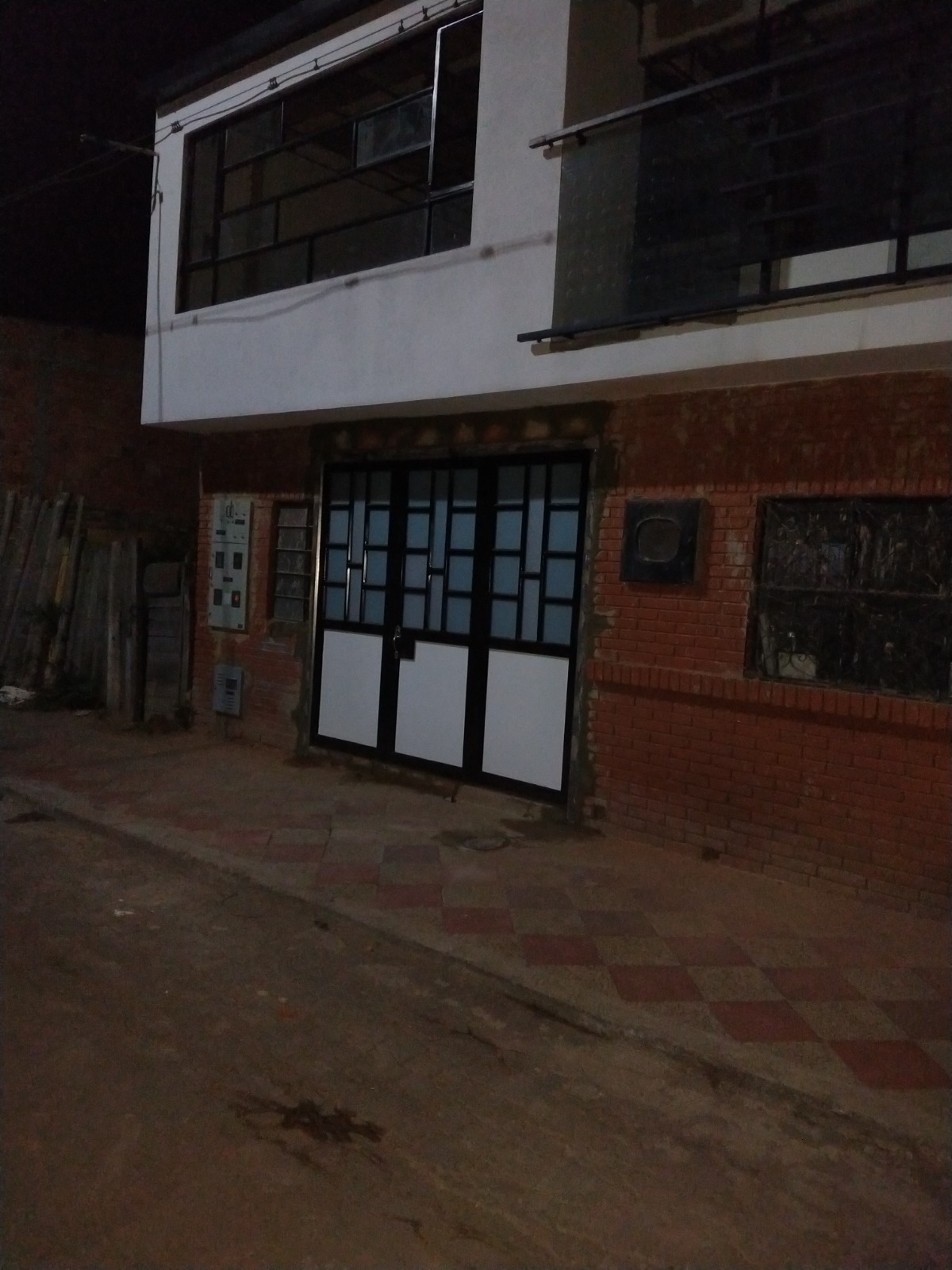 Antes — vivienda en construcción